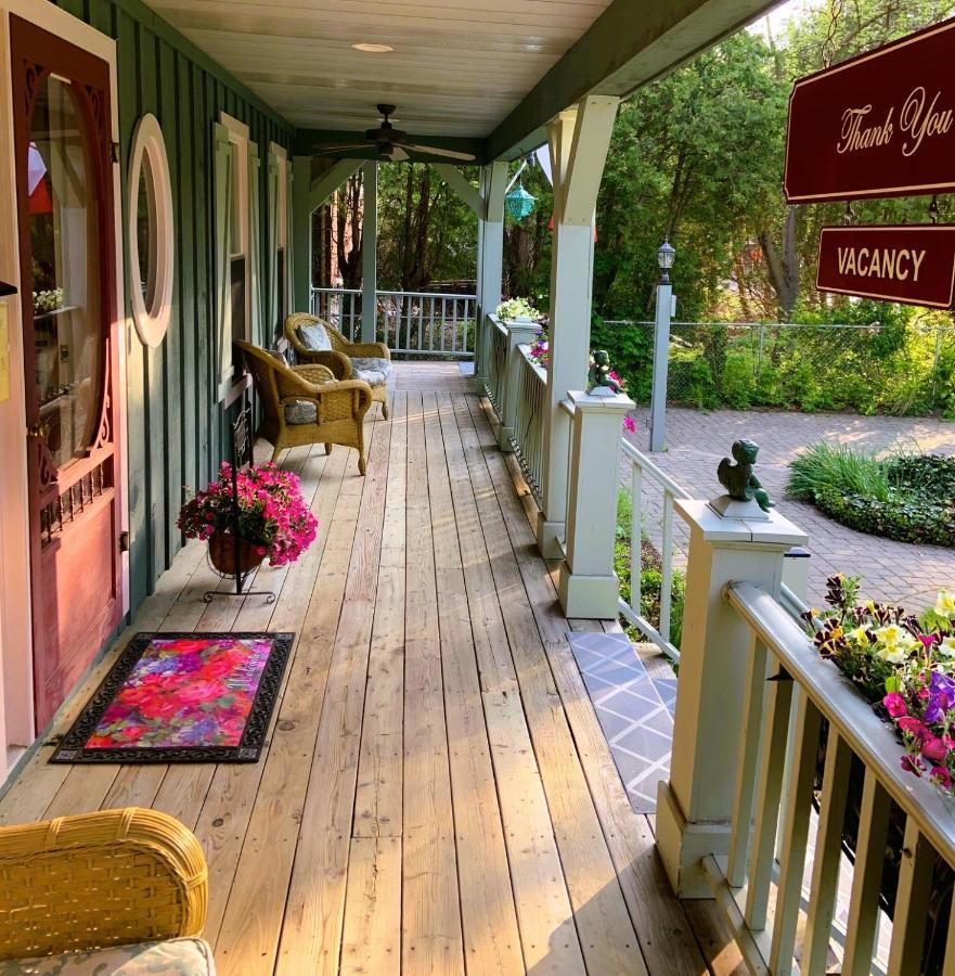 Weatherpine Inn ナイアガラオンザレイク エクステリア 写真