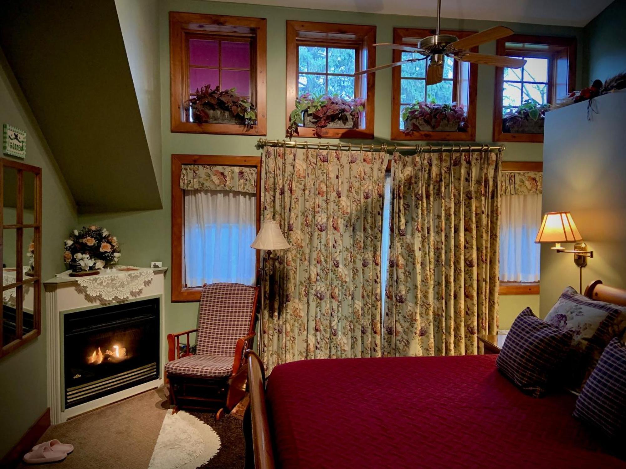Weatherpine Inn ナイアガラオンザレイク エクステリア 写真